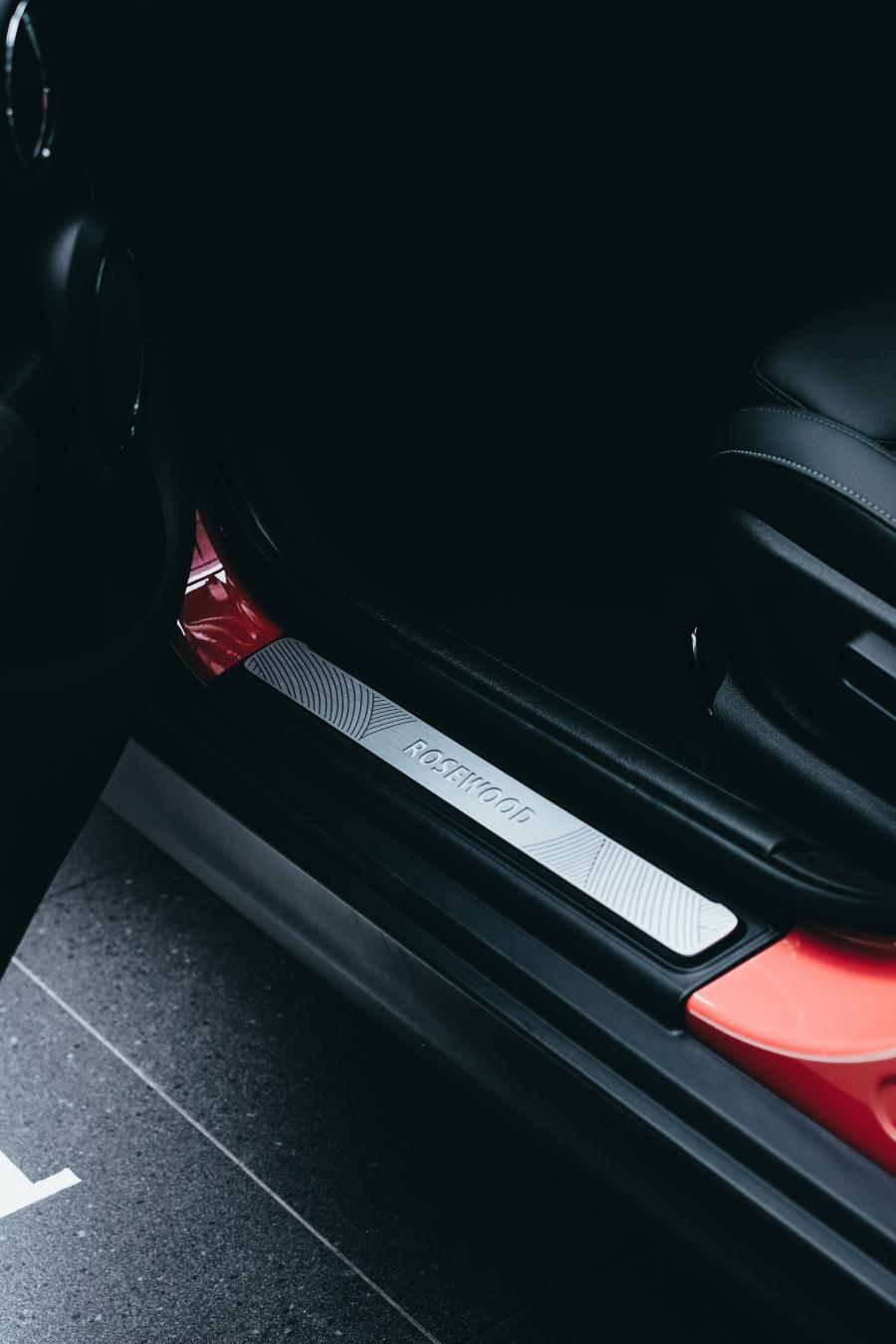  Mini Cooper Rosewood Edition (F56) 2020 года  (SG) (фото 10 из 15)